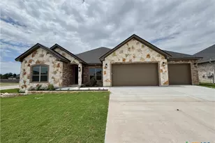 801 Golden Eagle Cv, Salado, TX 76571 - Photo 1
