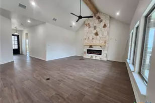 801 Golden Eagle Cv, Salado, TX 76571 - Photo 5