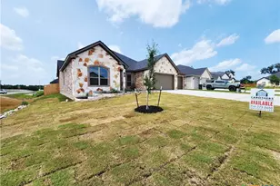 801 Golden Eagle Cv, Salado, TX 76571 - Photo 1
