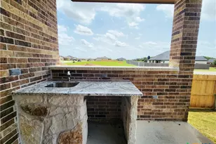 801 Golden Eagle Cv, Salado, TX 76571 - Photo 41
