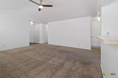 374 Copper Mountain, New Braunfels, TX 78130 - Photo 5