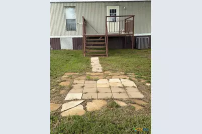 1635 County Road 409, Stockdale, TX 78160 - Photo 29