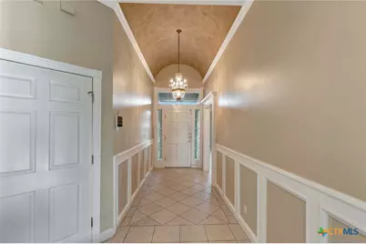127 Tradewind Drive, Victoria, TX 77904 - Photo 5