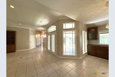 127 Tradewind Drive, Victoria, TX 77904 - Photo 5