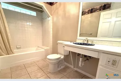 127 Tradewind Drive, Victoria, TX 77904 - Photo 21