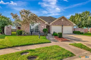 127 Tradewind Dr, Victoria, TX 77904 - Photo 1