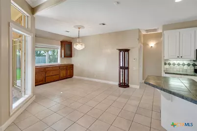 127 Tradewind Drive, Victoria, TX 77904 - Photo 11