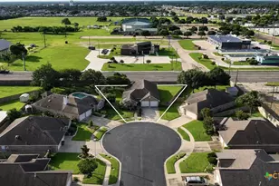 127 Tradewind Dr, Victoria, TX 77904 - Photo 3