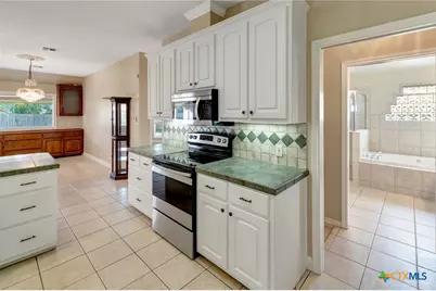 127 Tradewind Drive, Victoria, TX 77904 - Photo 15