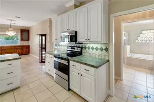 127 Tradewind Dr, Victoria, TX 77904 - Photo 15
