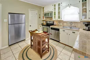 1702 N Vine St, Victoria, TX 77901 - Photo 7