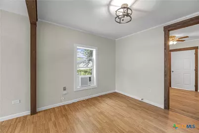 814 S Laurent Street, Victoria, TX 77901 - Photo 7