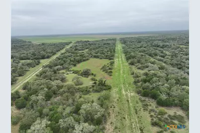 10772 State Highway 111, Edna, TX 77957 - Photo 11