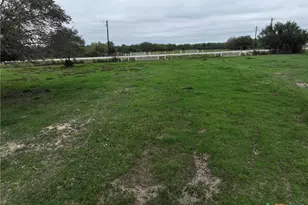 10772 State Hwy 111, Edna, TX 77957 - Photo 35