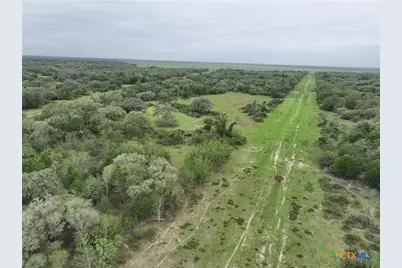 10772 State Highway 111, Edna, TX 77957 - Photo 17