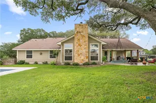 618 S Hudson St, Flatonia, TX 78941 - Photo 35