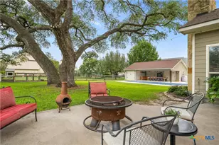 618 S Hudson St, Flatonia, TX 78941 - Photo 9