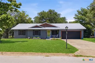 1406 N Penelope St, Belton, TX 76513 - Photo 1