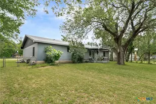 1406 N Penelope St, Belton, TX 76513 - Photo 27