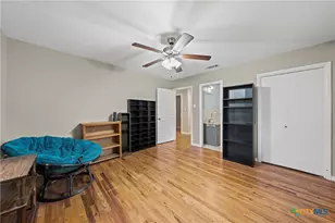 1406 N Penelope St, Belton, TX 76513 - Photo 25