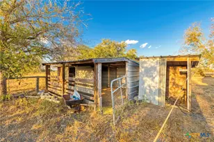 645 Old Luling Rd, Lockhart, TX 78644 - Photo 41