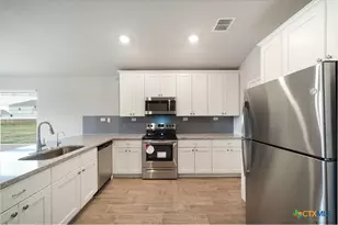 1374 Rios Bend Dr, New Braunfels, TX 78130 - Photo 5