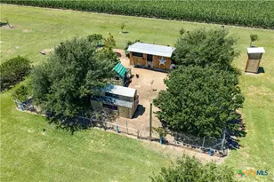 335 Co Rd 320, Edna, TX 77957 - Photo 35