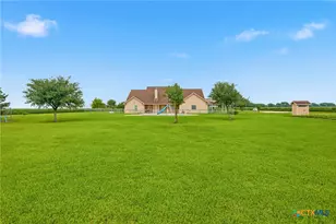 335 Co Rd 320, Edna, TX 77957 - Photo 45