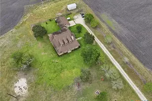457 & 459 Buentello Rd, Victoria, TX 77905 - Photo 35