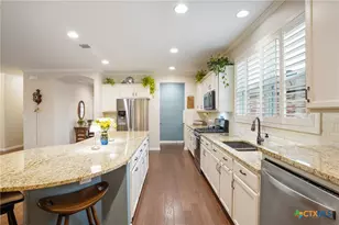 109 Longview Ln, Georgetown, TX 78633 - Photo 13