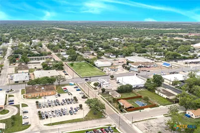 1601 N Navarro Street, Victoria, TX 77901 - Photo 5