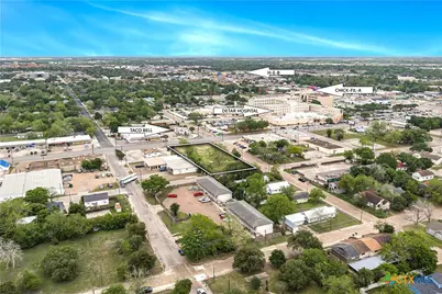 1601 N Navarro Street, Victoria, TX 77901 - Photo 3