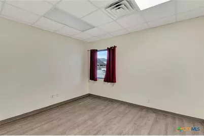 2112 N Navarro Street #A, Victoria, TX 77901 - Photo 27