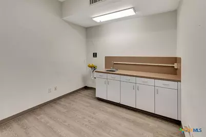 2112 N Navarro Street #A, Victoria, TX 77901 - Photo 15
