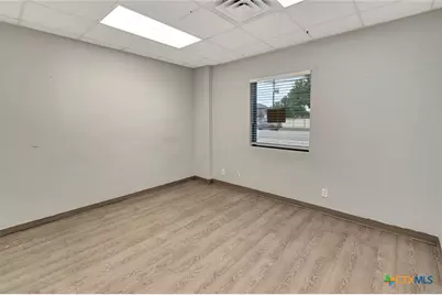 2112 N Navarro Street #A, Victoria, TX 77901 - Photo 29