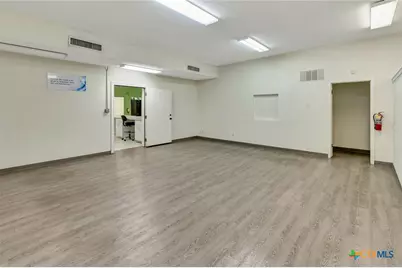 2112 N Navarro Street #A, Victoria, TX 77901 - Photo 13