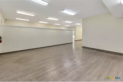 2112 N Navarro Street #A, Victoria, TX 77901 - Photo 11