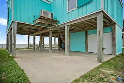 1385 N Ocean Drive, Port Lavaca, TX 77979 - Photo 9