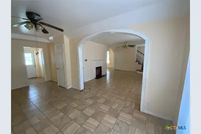 103 E Warren Avenue, Victoria, TX 77901 - Photo 5