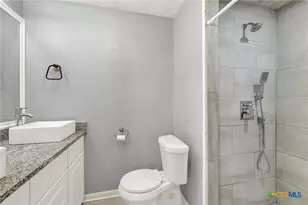 1006 Pecan St, Floresville, TX 78114 - Photo 19