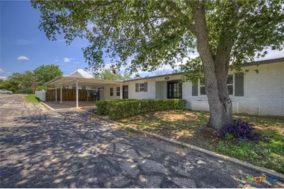 1006 Pecan Street, Floresville, TX 78114 - Photo 29