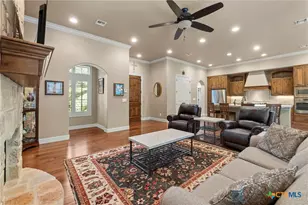 416 Williams Way, New Braunfels, TX 78130 - Photo 5