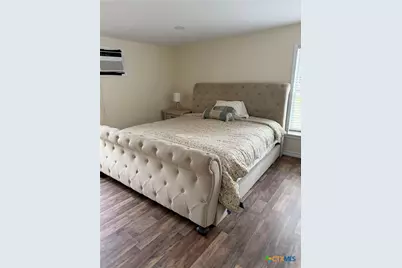 202 Bonham Street, Port Lavaca, TX 77979 - Photo 5
