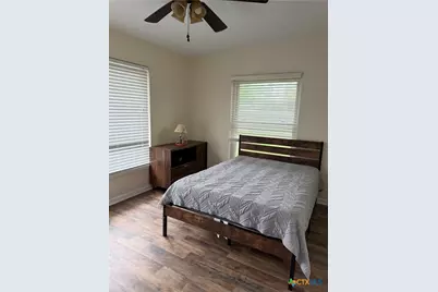 202 Bonham Street, Port Lavaca, TX 77979 - Photo 9