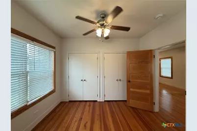 257 E Garza Street, New Braunfels, TX 78130 - Photo 17