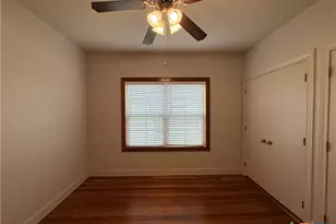 257 E Garza St, New Braunfels, TX 78130 - Photo 13