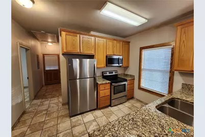 257 E Garza Street, New Braunfels, TX 78130 - Photo 9