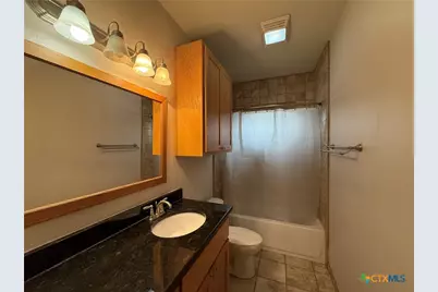 257 E Garza Street, New Braunfels, TX 78130 - Photo 21