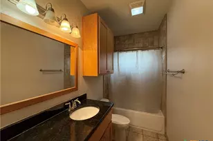 257 E Garza St, New Braunfels, TX 78130 - Photo 21