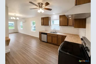 1405 S 39th Street, Temple, TX 76504 - Photo 11